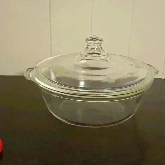 Vintage PYREX - Clear glass  with flowers etched on lid 023-623-B Base - Picture 1 of 7